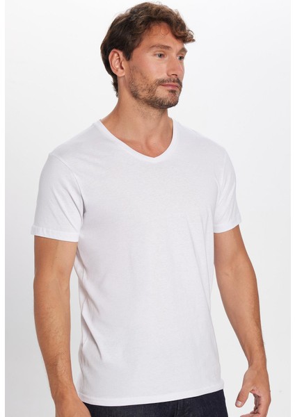 Erkek Slim Fit Dar Kesim %100 Pamuk Yumuşak Dokulu Beyaz V Yaka Tişört