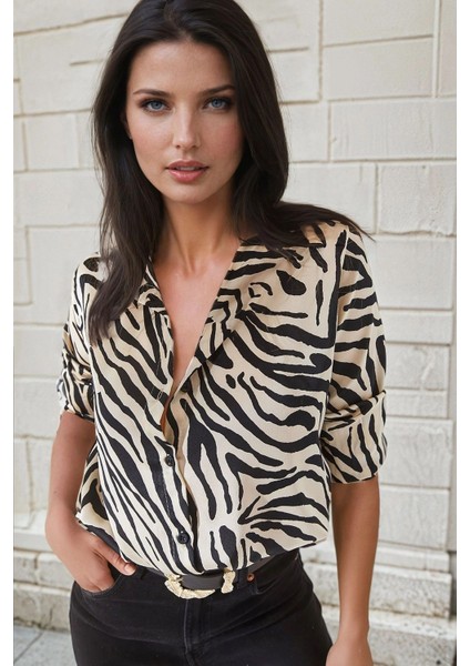 Beyaz Zebra Desenli, Rahat Kalıp Gömlek