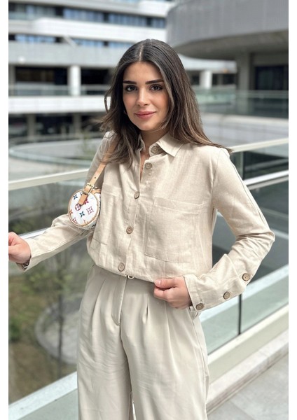 Kadın Bej Uzun Kol, Ahşap Düğme Detaylı, Arkası Pliseli, Salaş ve Uzun, Pamuklu Tunik Gömlek fiyatları