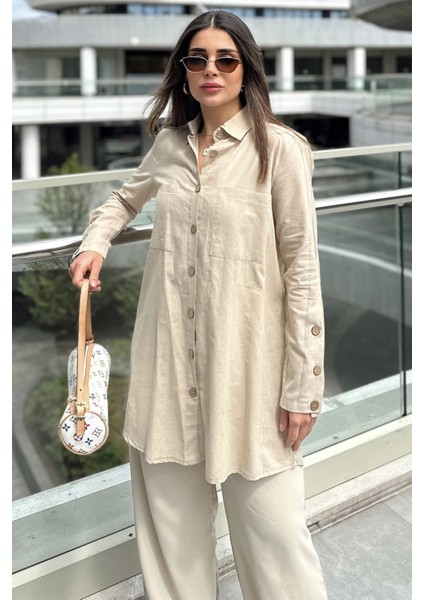 Kadın Bej Uzun Kol, Ahşap Düğme Detaylı, Arkası Pliseli, Salaş ve Uzun, Pamuklu Tunik Gömlek modelleri