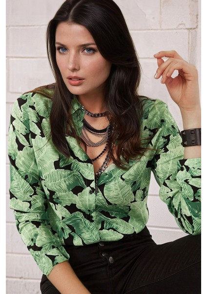 Yeşil Floral Desenli, Regular Kesimli Gömlek