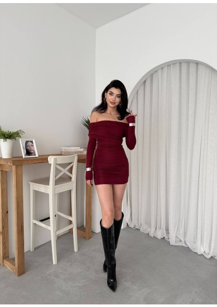 Straplez Yaka Uzun Kol Mini Elbise