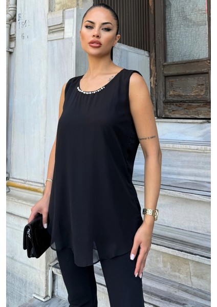 Kadın Siyah Inci Detaylı Sıfır Kol Şifon Tunik Bluz indirimleri