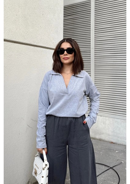 Kadın Gri Polo Yaka Basic Bluz, Uzun Kol, Regular Kesim, Günlük ve Spor Kaliteli Kumaş Sweatshirt