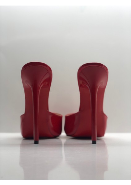 Hayyshoes Kırmızı Rugan Deri Astarlı Gizli Platformlu Topuklu Terlik indirimleri