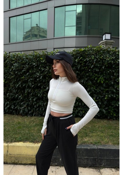 Kadın Siyah Lastikli Bel Bağcık Detaylı Eşofman Altı fiyatları