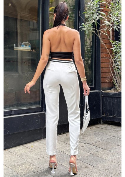 Kadın Ekru Beli Lastikli Şerit Detaylı Arka ve Yan Cepli Kalem Pantolon indirimleri
