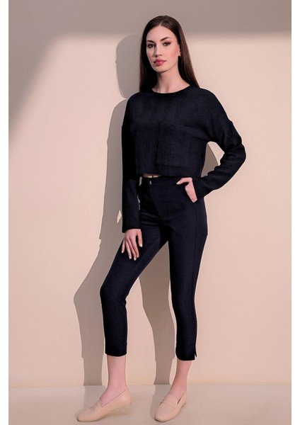 Kadın Lacivert Beli Lastikli Şerit Detaylı Arka ve Yan Cepli Kalem Pantolon fırsatları