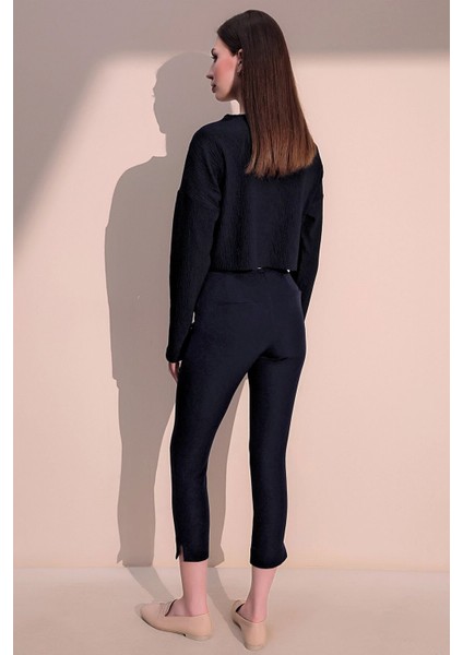 Kadın Lacivert Beli Lastikli Şerit Detaylı Arka ve Yan Cepli Kalem Pantolon indirimleri