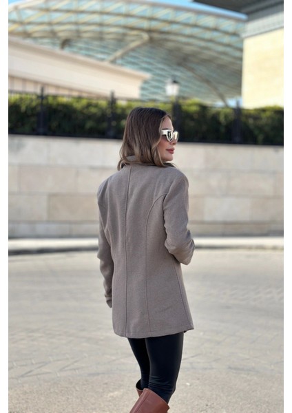 Kadın Vizon Astarlı Tek Düğme Vucüda Oturan Kalıp Fitilli Kaşe Kumaş Blazer Ceket