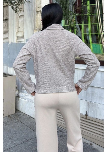 Kahve Kruvaze Yaka, Çift Düğme, Rahat Kalıp, Fitilli Kaşe Kumaş Ceket