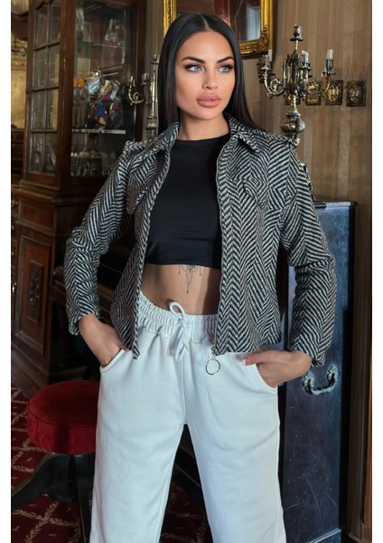 Siyah Balıksırtı Desenli, Fermuarlı, Kısa Kaşe Ceket fiyatları