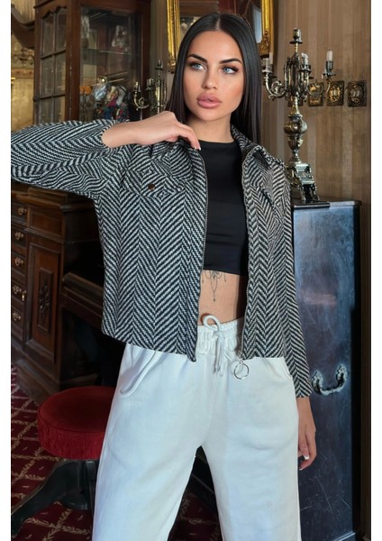 Siyah Balıksırtı Desenli, Fermuarlı, Kısa Kaşe Ceket modelleri