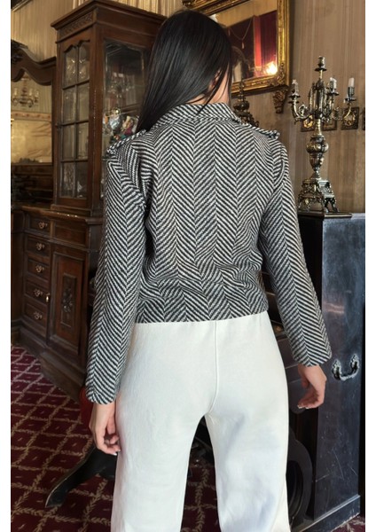 Siyah Balıksırtı Desenli, Fermuarlı, Kısa Kaşe Ceket indirimleri