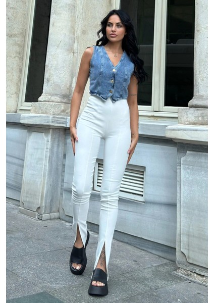 Beyaz Düğme Detaylı Kısa Denim Yelek fırsatları