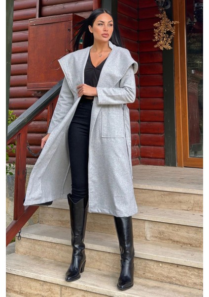 Gri Kruvaze Yaka, Kapüşonlu, Çift Cepli, Beli Kemerli, Uzun Kaşe Kaban (Astarsız) fırsatları