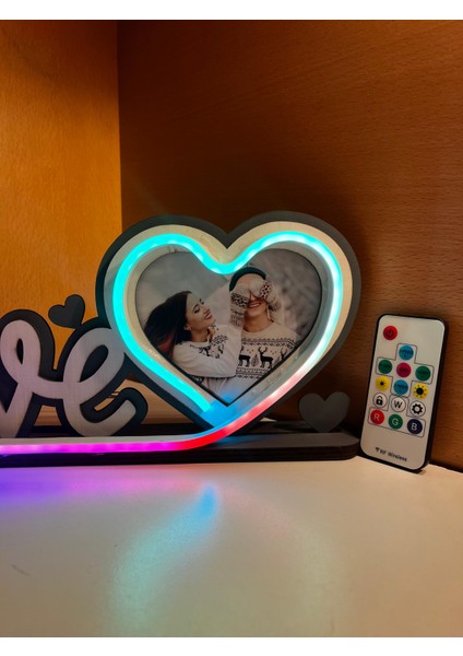 Love Yazılı Neon Ledli Kumandalı Sevgililer Günü Hediyesi Resim Konulabilir Tak Çalıştır Kumandalı