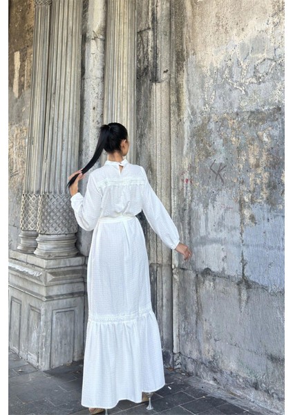 Beyaz Kuşaklı, Dantel Detaylı, Maksi Lotus Elbise indirimleri