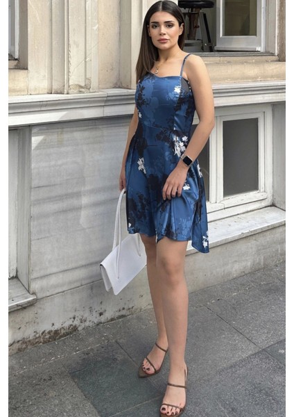 Kadın Mavi Ince Askılı, A Kesim, Gloplu Saten Kısa Abiye Elbise modelleri