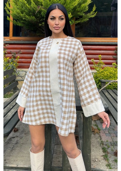 Vizon Kare Desenli Şanel Kumaş, Geniş Manşet Detaylı, Salaş Midi Elbise