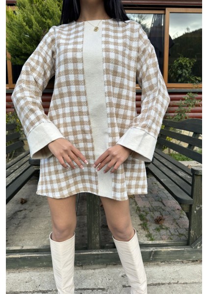 Vizon Kare Desenli Şanel Kumaş, Geniş Manşet Detaylı, Salaş Midi Elbise fırsatları