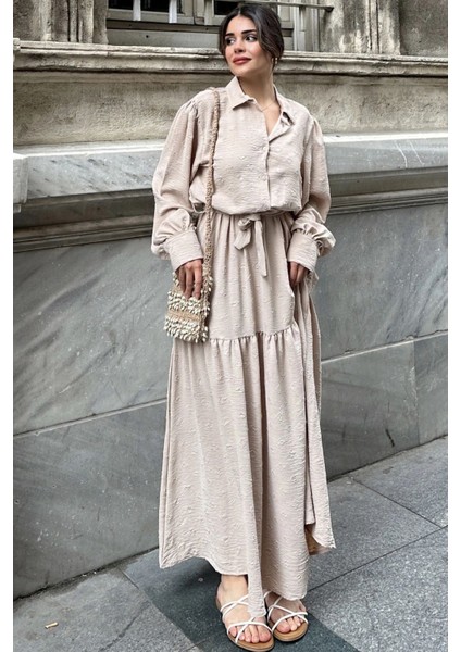 Kadın Bej Dokulu Kumaş, Beli Kuşaklı, Balon Kol, A Kesim, Vintage Maksi Elbise - Tesettüre Uygun fiyatları