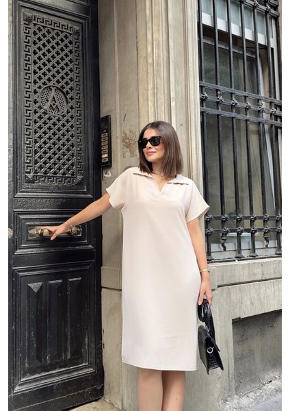 Bej Kısa Kol, Polo Yaka, Dokulu Kumaş, Basic Kalıp/kesim, Aerobin Rahat Midi Elbise indirimleri