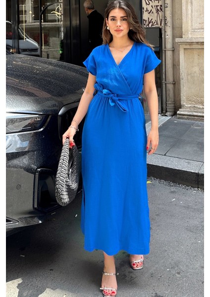 Saks Kruvaze Yaka,yırtmaçlı, Beli Kuşaklı, Terletmez, Pamuklu, Ithal Müslin Kumaş, Uzun Elbise fiyatları