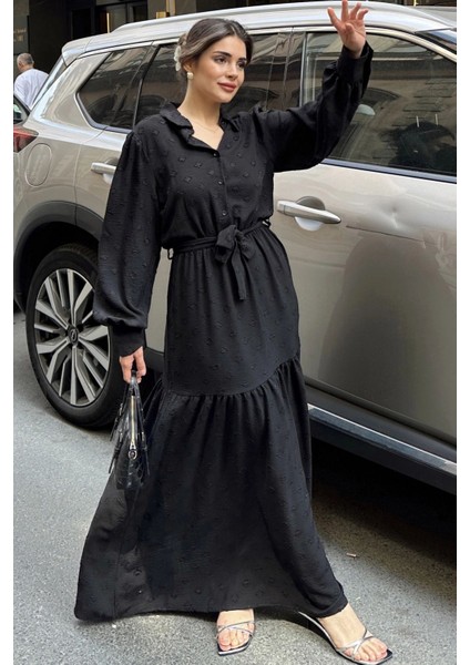 Kadın Siyah Dokulu Kumaş, Beli Kuşaklı, Balon Kol, A Kesim, Vintage Maksi Elbise - Tesettüre Uygun