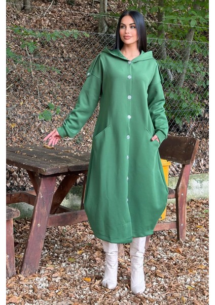 Zümrüt Yeşil Kapüşonlu, Uzun Kol, Düğme Detaylı, Eteği Oval, Cepli, Uzun Oversize Salaş Elbise modelleri