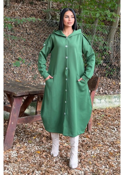 Zümrüt Yeşil Kapüşonlu, Uzun Kol, Düğme Detaylı, Eteği Oval, Cepli, Uzun Oversize Salaş Elbise fırsatları