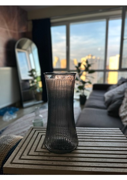Dekoratif Kavisli Vazo Büyük Boy 20 x 10 cm - Nervürlü Cam Origami Stil Pinterest Füme fiyatları