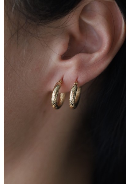 14 Ayar Altın Desenli Halka Küpe fiyatları