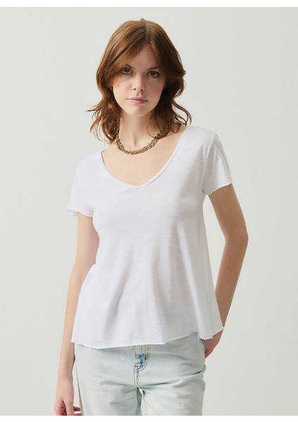 V Yaka Düz Beyaz Kadın T-Shirt JAC51E25_BLANC fiyatları