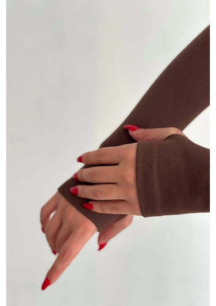 Kadın V Yaka Parmak Geçme Detaylı Oyso Modal Kumas Bluz