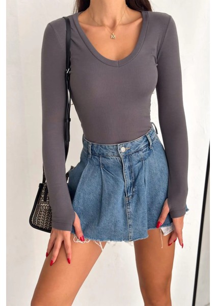 Kadın V Yaka Parmak Geçme Detaylı Oyso Modal Kumas Bluz