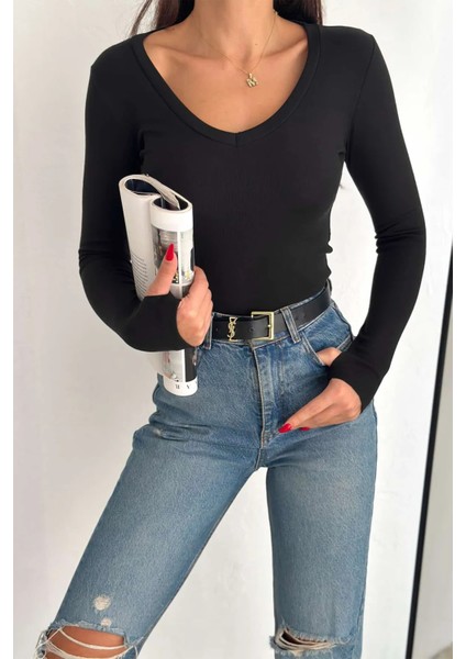 Kadın V Yaka Parmak Geçme Detaylı Oyso Modal Kumas Bluz