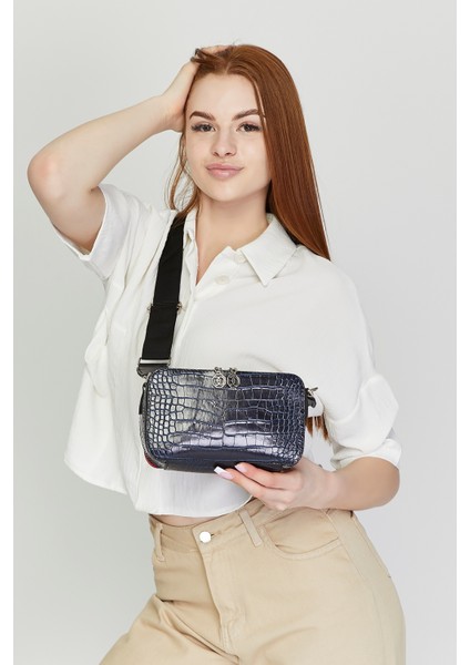 Kadın Üç Bölmeli Ayarlanabilir Çarpraz Kolon Askılı Omuz Çantası