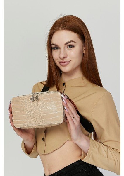 Kadın Üç Bölmeli Ayarlanabilir Çarpraz Kolon Askılı Omuz Çantası