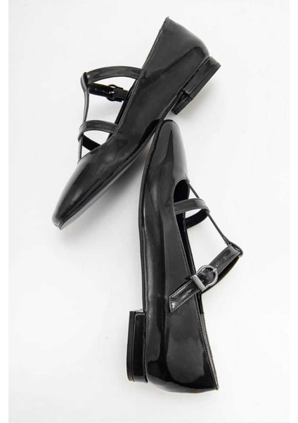 FESTA Siyah Rugan Tokalı Casual Babet Kadın indirimleri