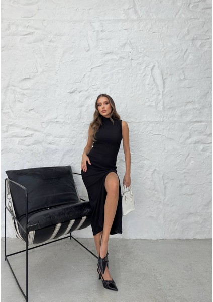 Kadın Dik Yaka Yırtmaçlı Kolsuz Uzun Elbise fiyatları