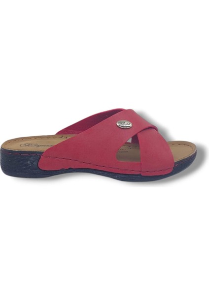 125 Kadın Kırmızı Günlük Kullanım Terlik