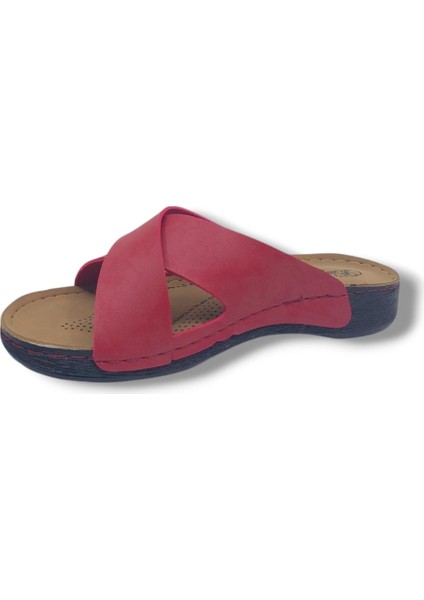 125 Kadın Kırmızı Günlük Kullanım Terlik modelleri