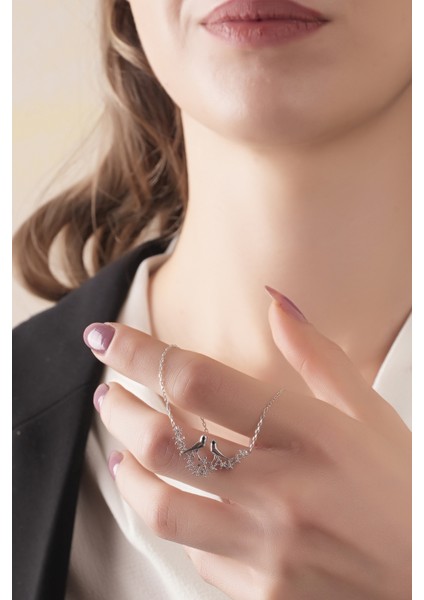 925 Ayar Gümüş, Rodyum Kaplamalı, Zirkon Taşlı, Daldaki Çift Kuşlar Kolye