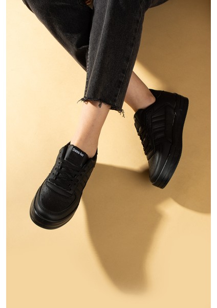 Bağcıklı Comfort Taban Şeritli Kadın Sneaker 001-1005-24SSIYAH