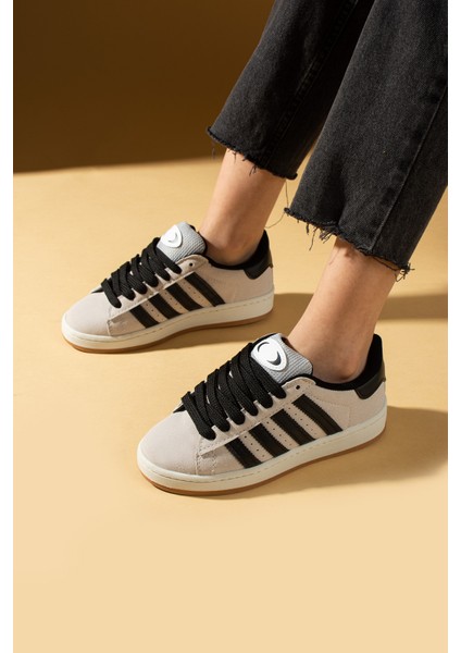 Kalın Bağcıklı Şerit Detaylı Rahat Taban Kadın Sneakers 001-3458-25SIYAH