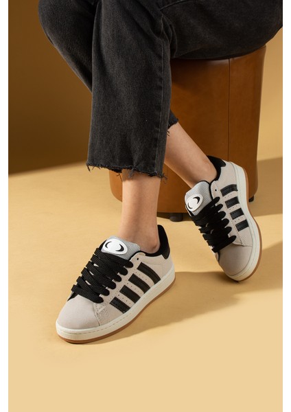 Kalın Bağcıklı Şerit Detaylı Rahat Taban Kadın Sneakers 001-3458-25SIYAH fiyatları