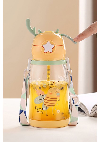Geyik Figürlü Pipetli Taşıma Askılı Çocuk Matarası 500 ml Sevimli modelleri