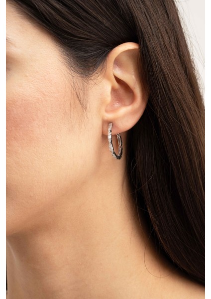 24 mm Baget Taşlı Tasarım Rodyumlu Gümüş Halka Küpe 7159 modelleri