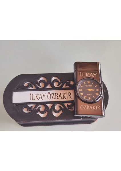 Çakmak (Hediye Arama) Şık ve Kalite Bir Arada Tasarım Kutulu Isim Yazılı NO:241 fiyatları